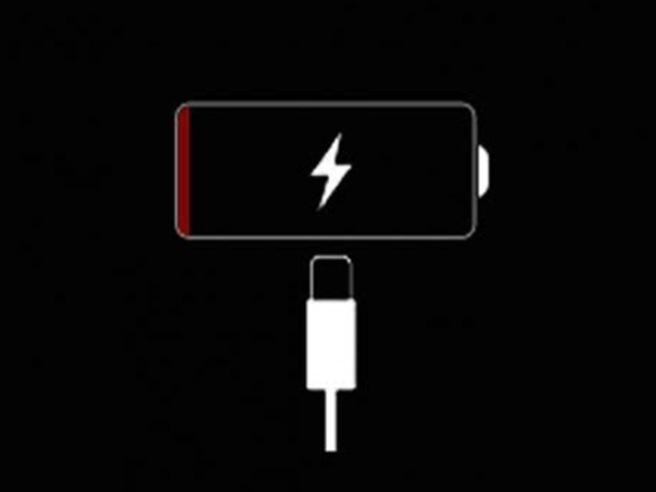 如何給手機充電？